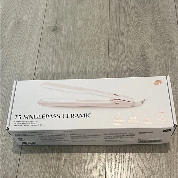 T3 Singlepass Ceramic Hair Tool in blush - Picture 1 of 6
